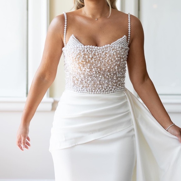 Bridal Style Dress with Pearl Details - Picture 3 of 4